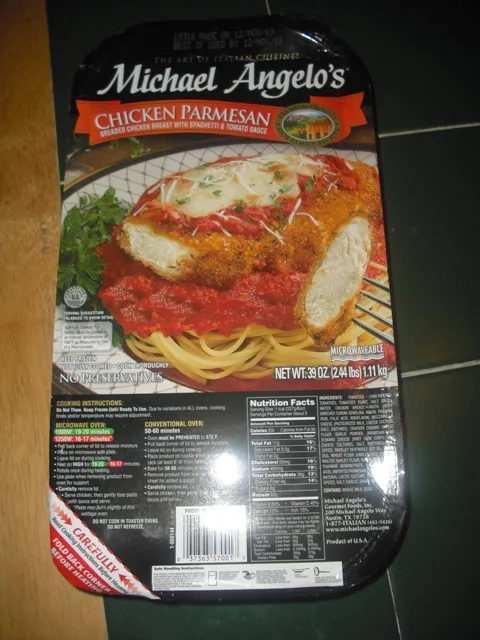 michael angelos chicken parmesan box