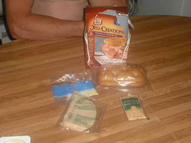 oscar mayer deli creations focaccia tuscan chicken ingredients