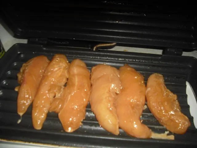 kikko de mayo chicken on grill