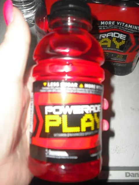 powerade play bottle powerade play bottle
