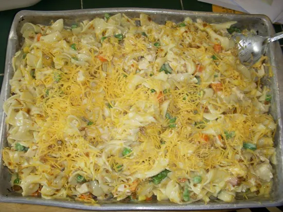valmg Noodles Soup Vegetables Chicken Bacon Cheese