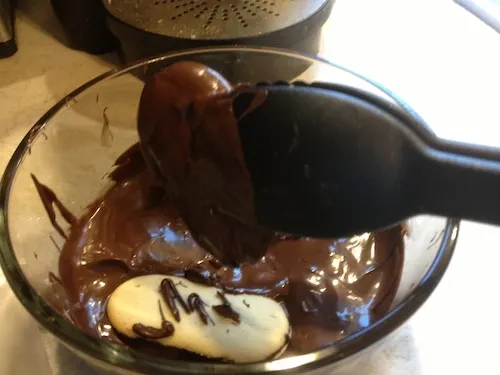 How To Make Chocolate Dipped Milano Cookies
