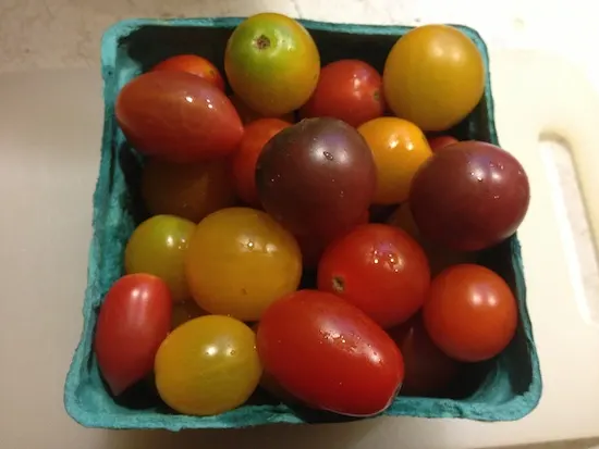 Cheesy Chicken And Heirloom Tomato Pie Recipe - Whole Foods