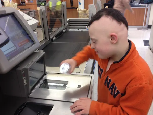 WW - C Scanning Groceries