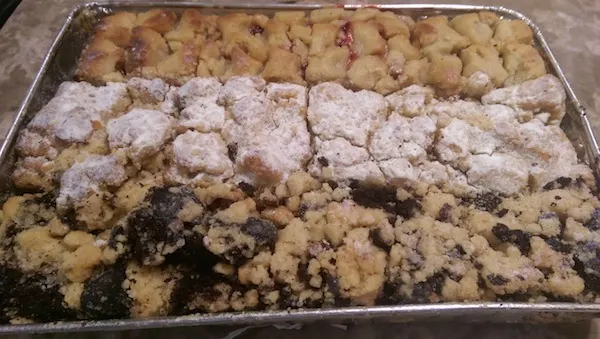 Hahn's Old Fashioned Crumb Cake