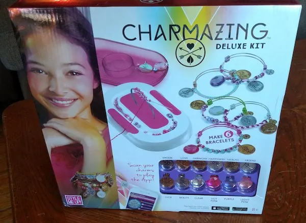 Charmazing Deluxe Charm Bracelet Kit