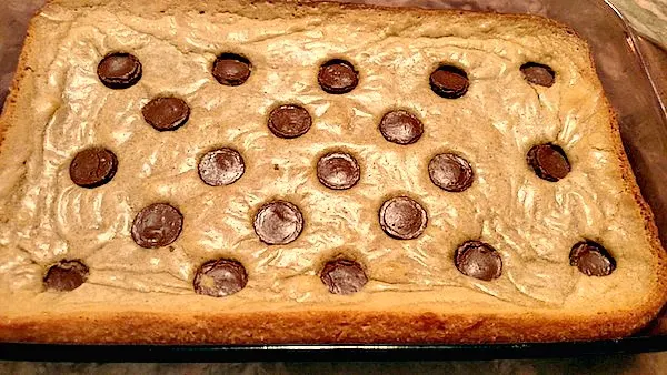 Homemade Peanut Butter Blondies Recipe