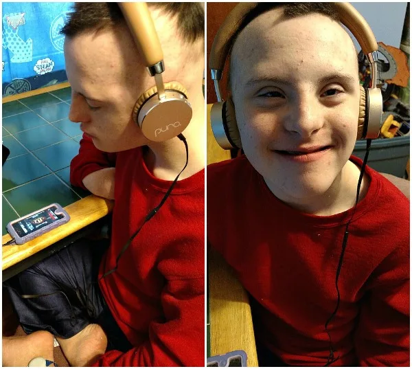 Mom Knows It All 2015 HOLIDAY GIFT GUIDE - Puro Sound Labs BT2200 Bluetooth Wireless Headphones For Kids