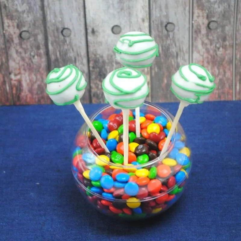 St. Patrick's Day Cake Pops Recipe