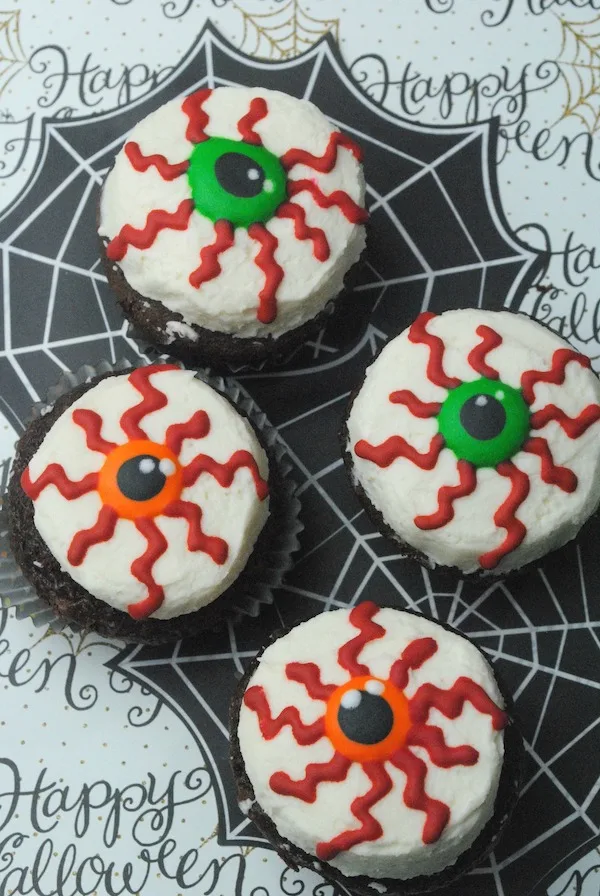 Bloodshot Eyeball Cupcakes Recipe - Perfect for Halloween Parties!