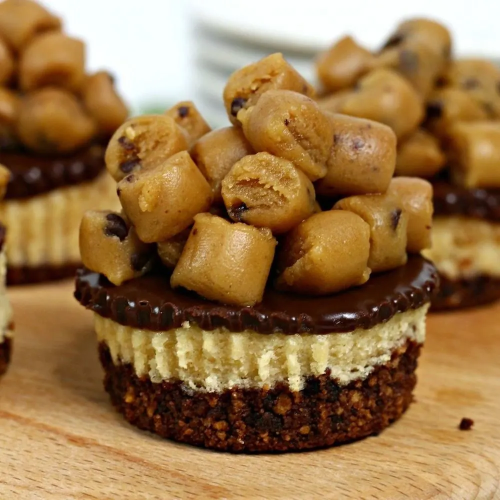 PEANUT BUTTER CHOCOLATE CHIP CHEESECAKE BITES